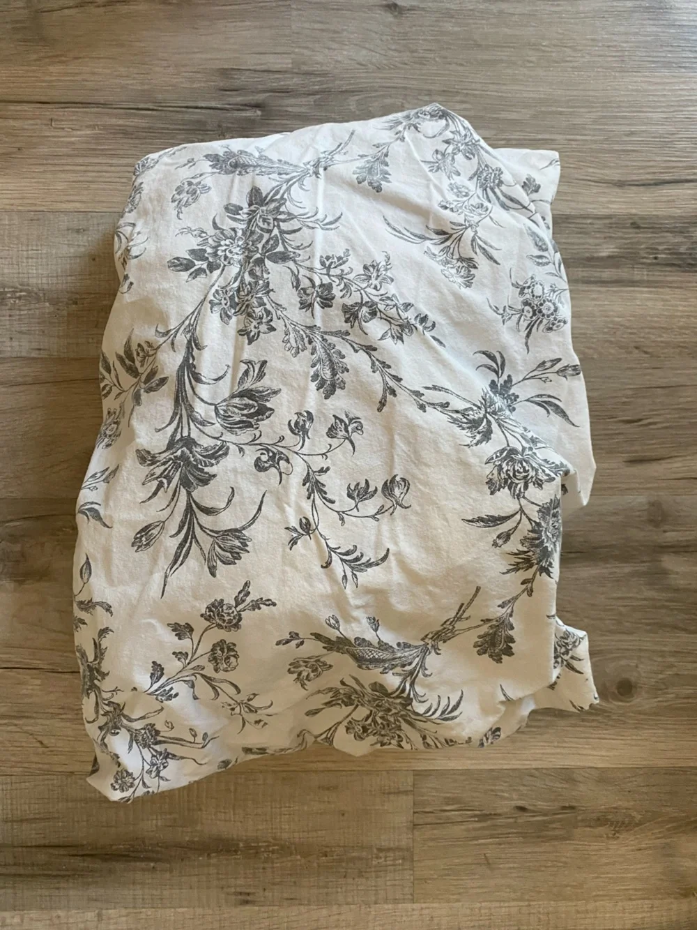 Ikea black grey white Floral fitted sheet Floral Print size Full
